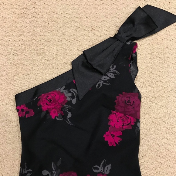 Jacob One Shoulder Dress - Picture 2 of 5